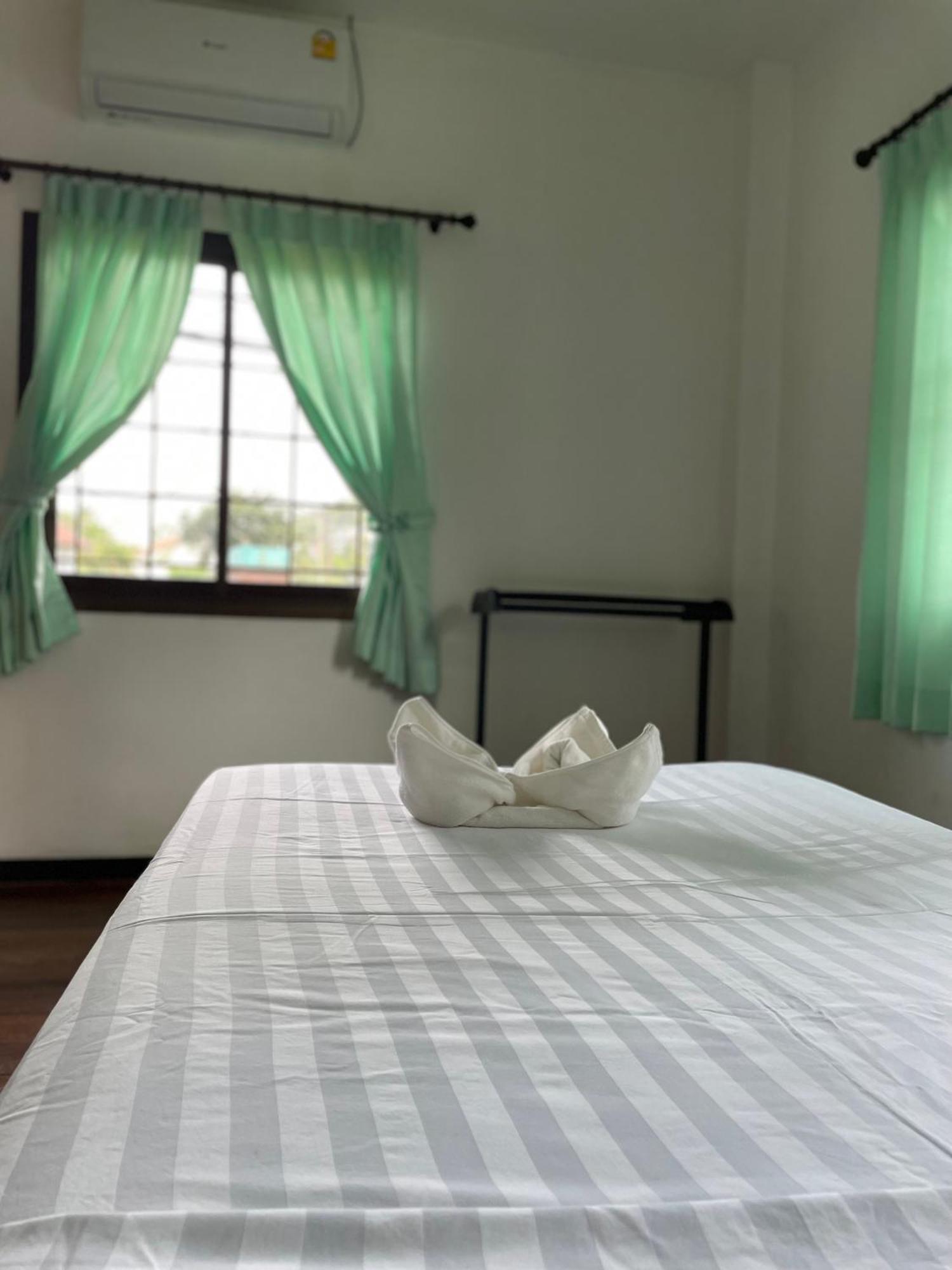 Sunrise Beach Villa Surat Thani Cameră foto